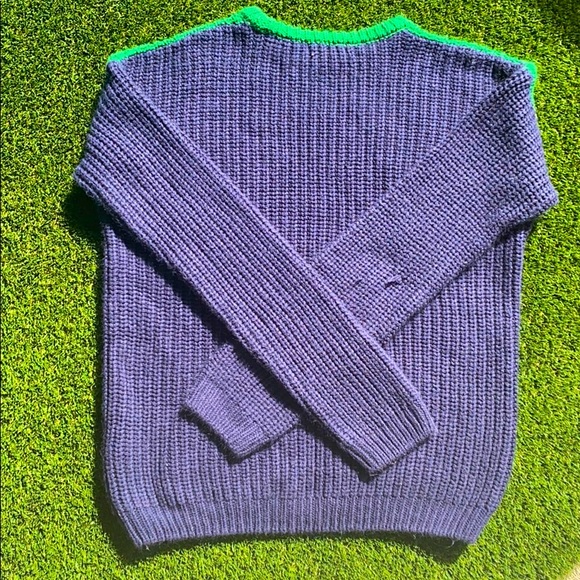 Sweater - Picture 2 of 2